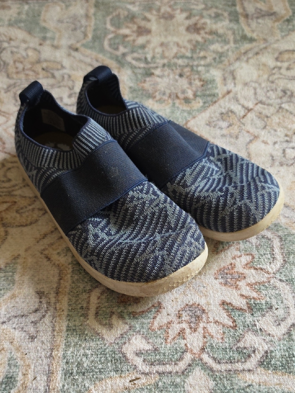 Kids Slip-On Knit Sneakers in Navy Blue